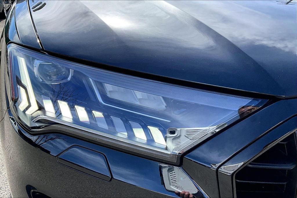 Used 2023 Audi Q7 3.0T Premium Plus w/ Premium Plus Package image 32