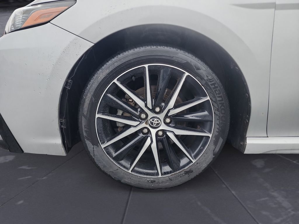 Used 2023 Toyota Camry SE image 14