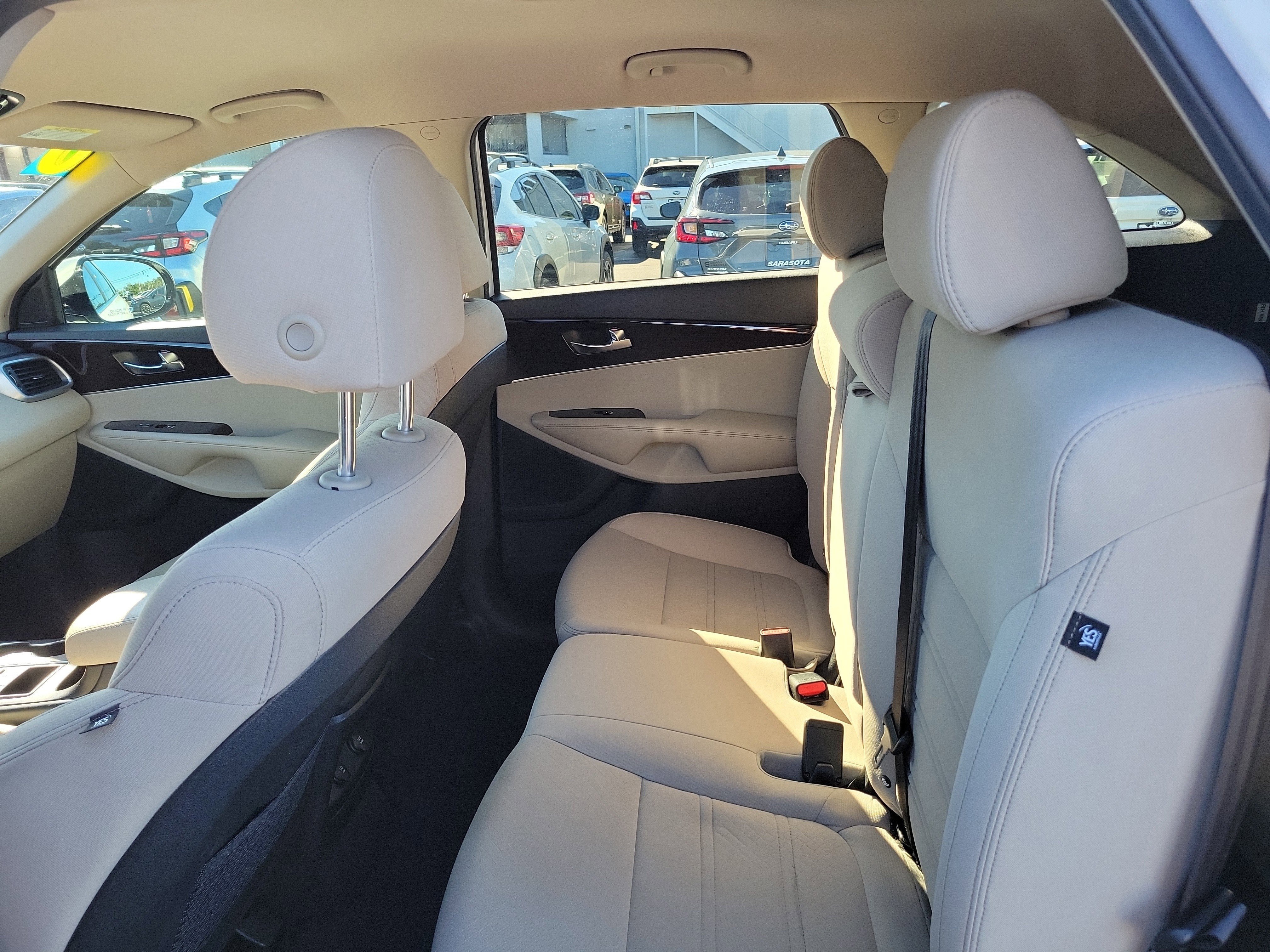 Used 2020 Kia Sorento LX image 13