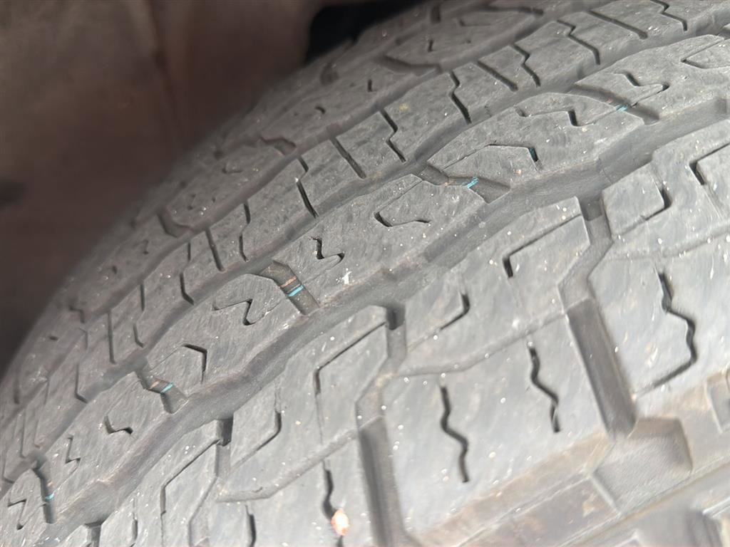 Used 2018 Chevrolet Suburban LT AWD/4WD image 18