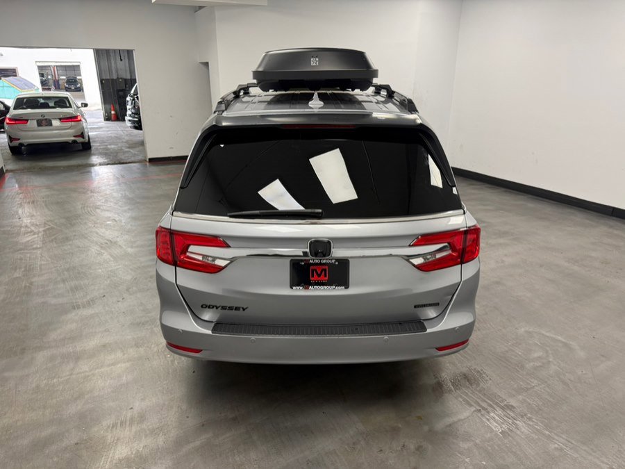 Used 2018 Honda Odyssey Touring image 7