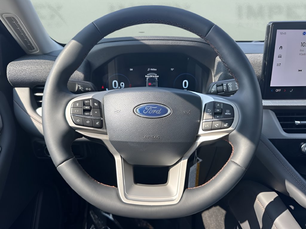 Used 2026 Ford Explorer Active RWD image 16