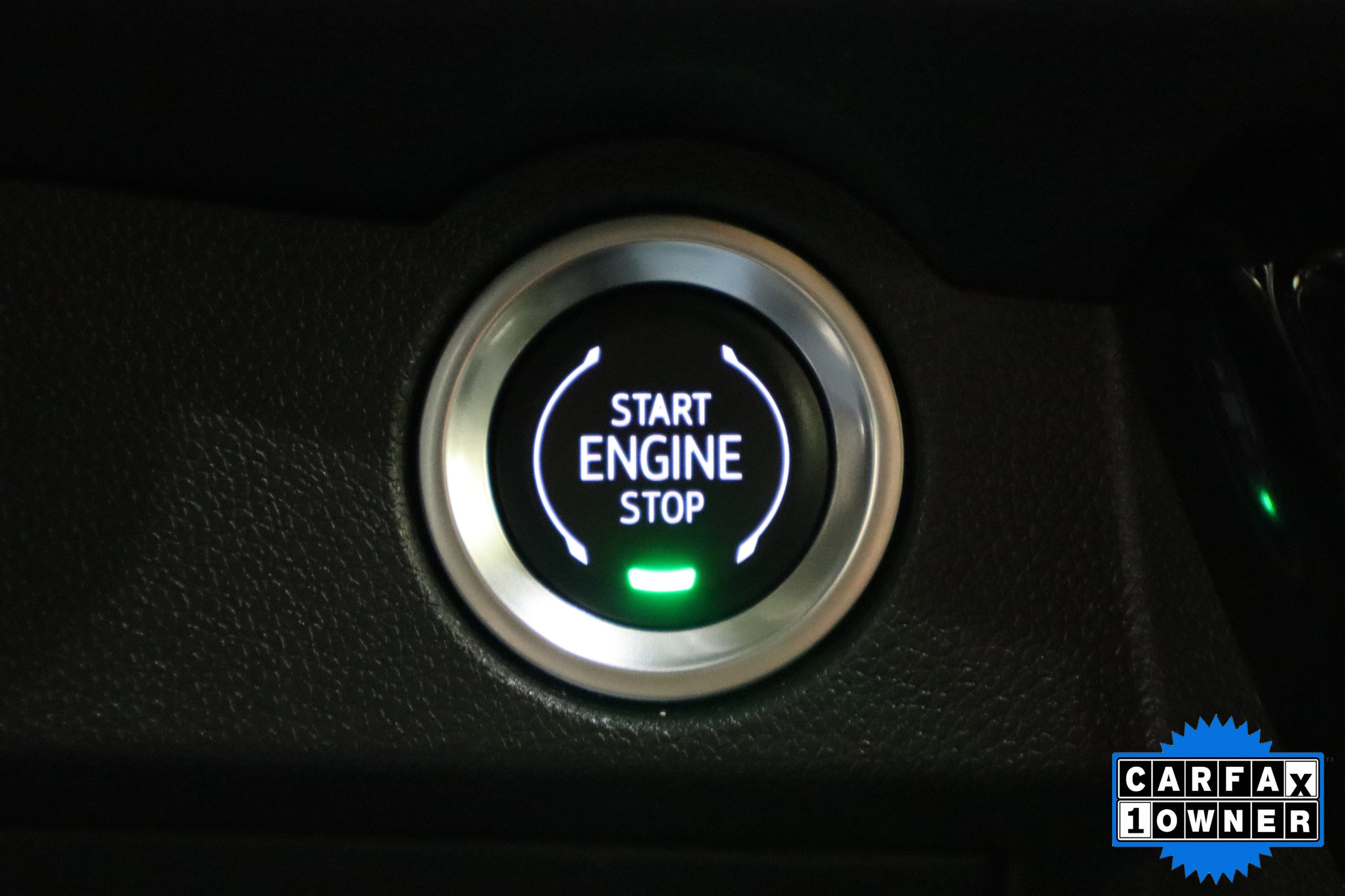 Used 2025 Chevrolet Traverse LT image 30