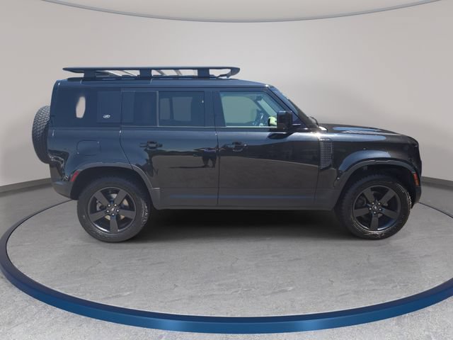 Used 2022 Land Rover Defender 110 S AWD/4WD image 5