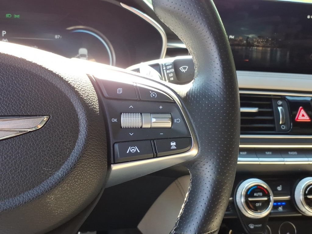 Used 2023 Genesis G70 3.3T w/ Sport Prestige Package AWD/4WD image 17