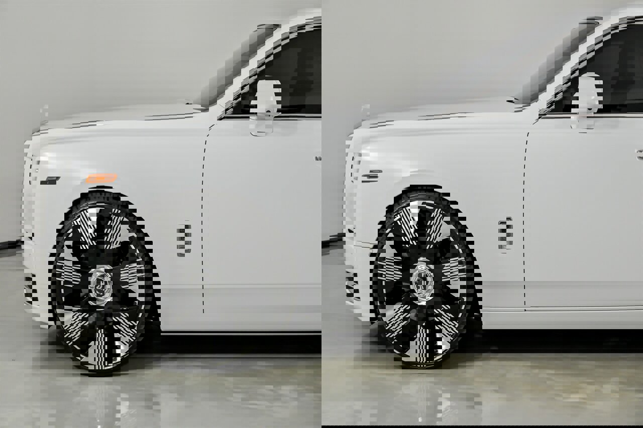 Used 2018 Rolls-Royce Phantom Sedan image 7