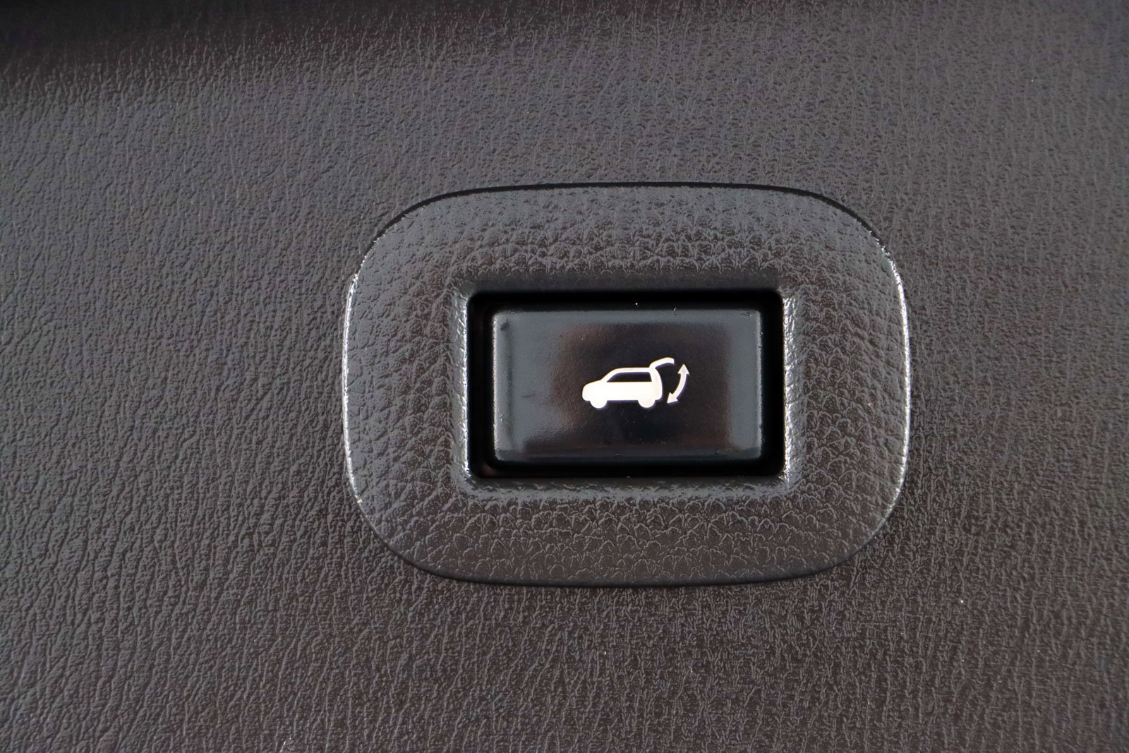 Used 2020 Nissan Armada SL w/ Premium Package image 33