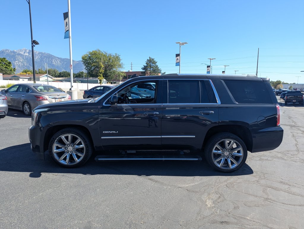 Used 2020 GMC Yukon Denali w/ Denali Ultimate Package AWD/4WD image 8