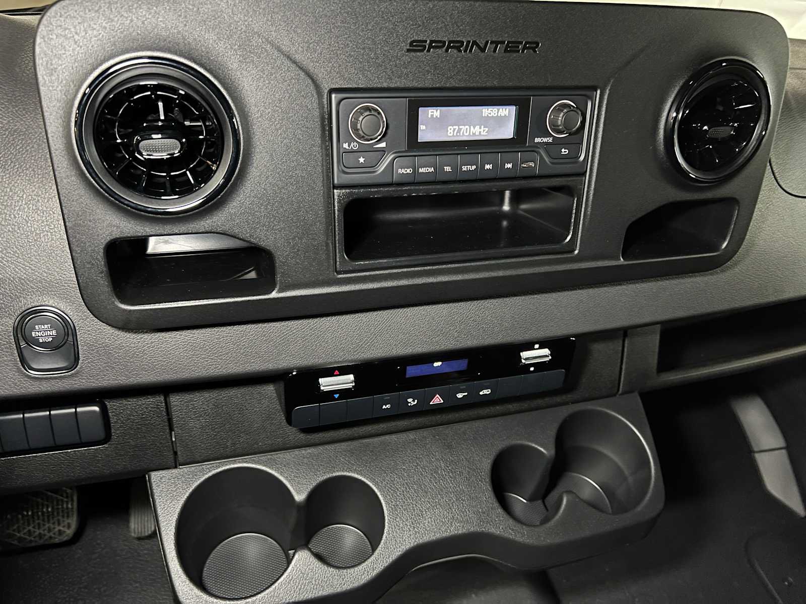 Used 2025 Mercedes-Benz Sprinter 2500 image 30