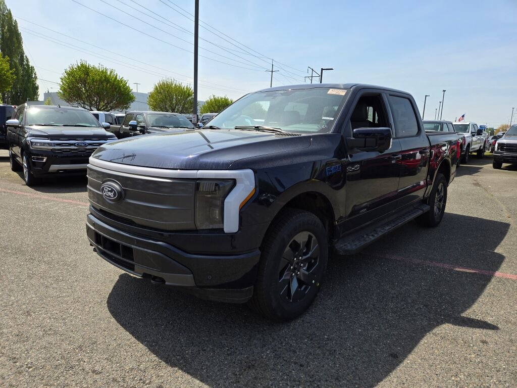 New 2025 Ford F150 Lightning Lariat