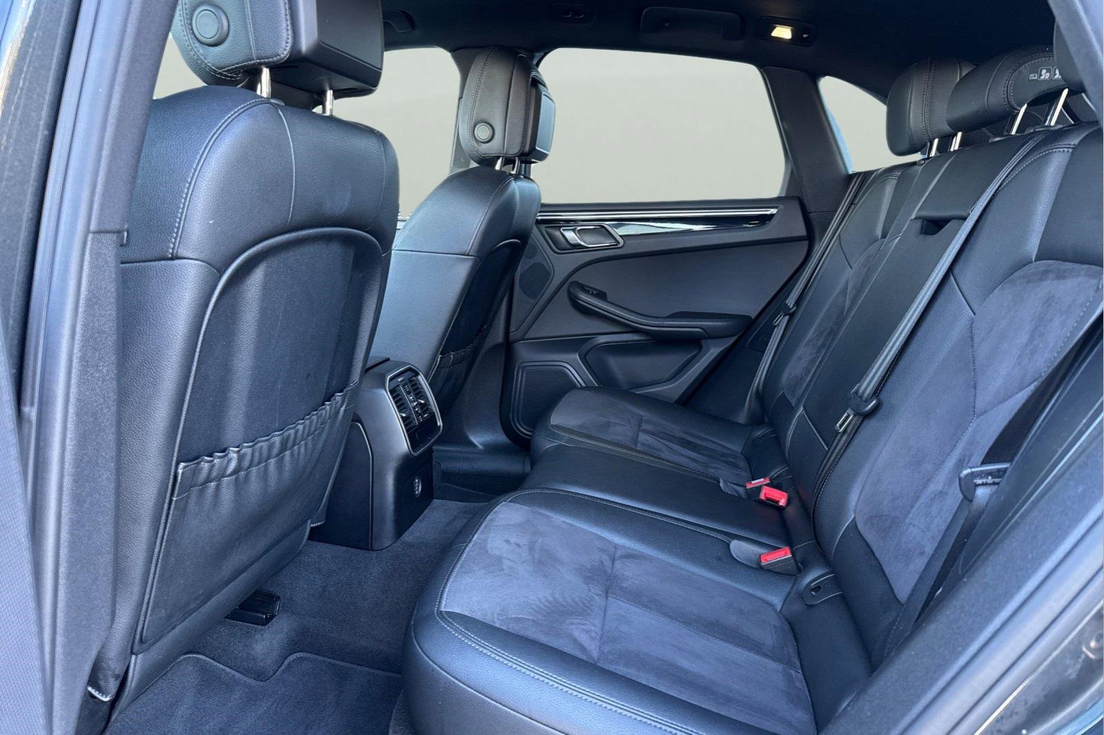 Used 2017 Porsche Macan image 5