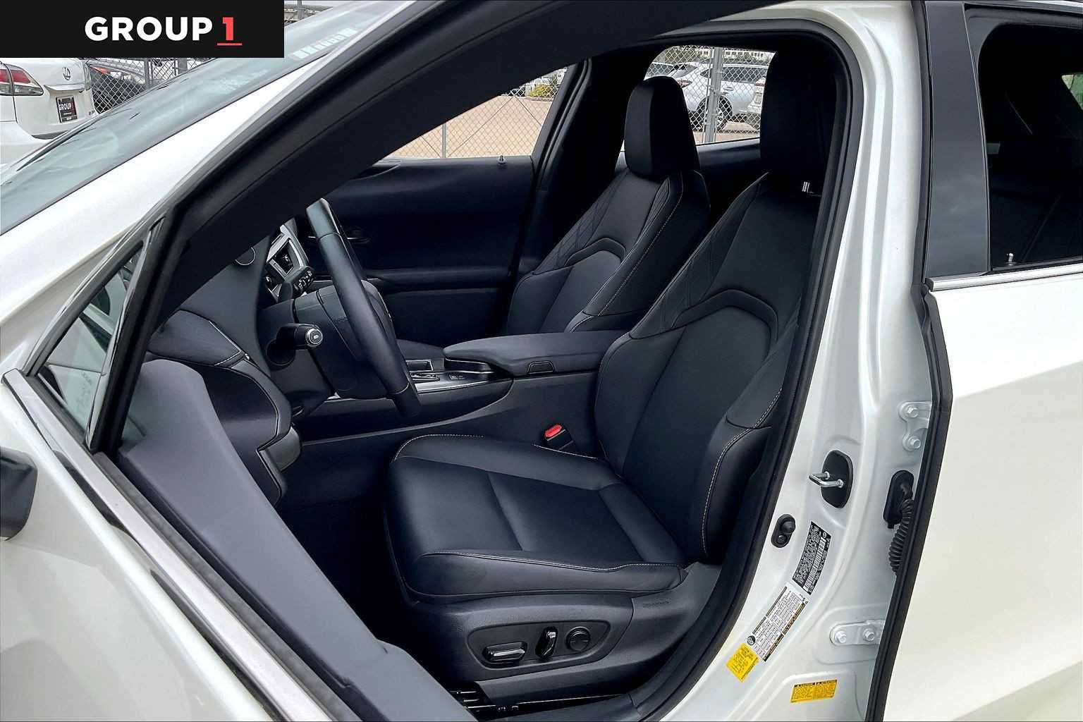 Certified 2025 Lexus UX 300h FWD image 6