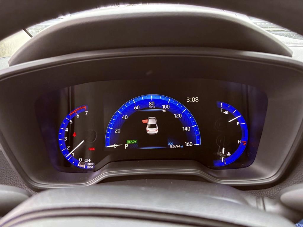 Used 2020 Toyota Corolla LE image 15