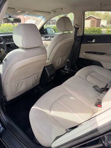 Used 2018 Kia Optima LX image 22
