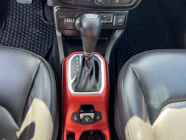 Used 2022 Jeep Renegade Trailhawk image 22