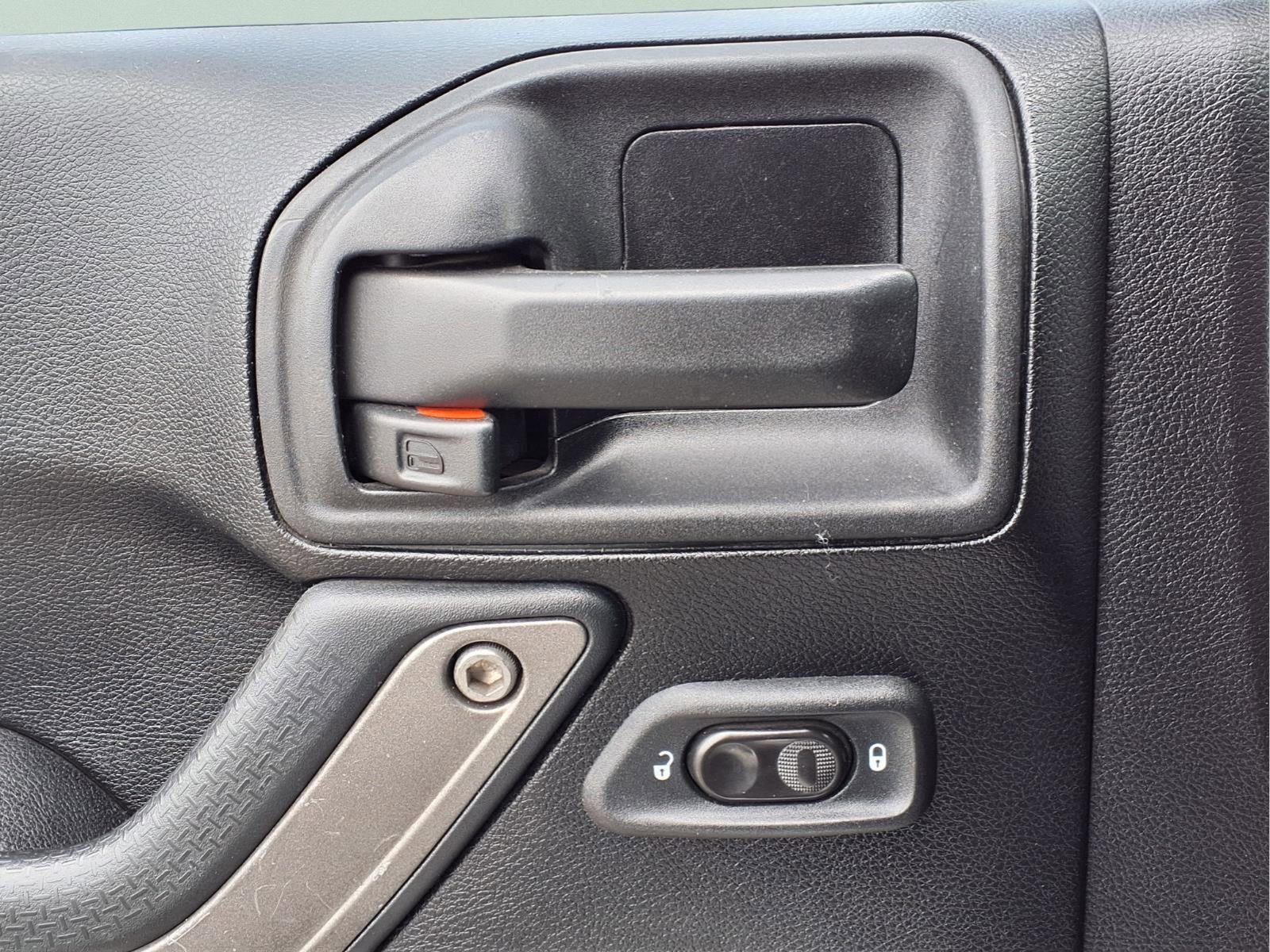 Used 2013 Jeep Wrangler Sport image 18