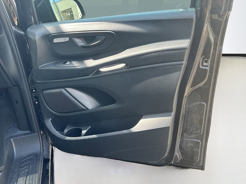 Used 2023 Mercedes-Benz Metris Passenger image 20