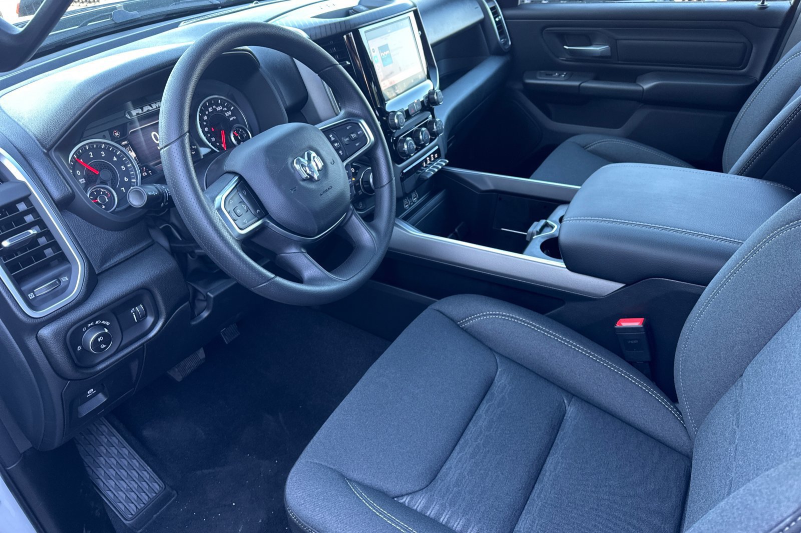 New 2026 RAM 1500 Express AWD/4WD image 10