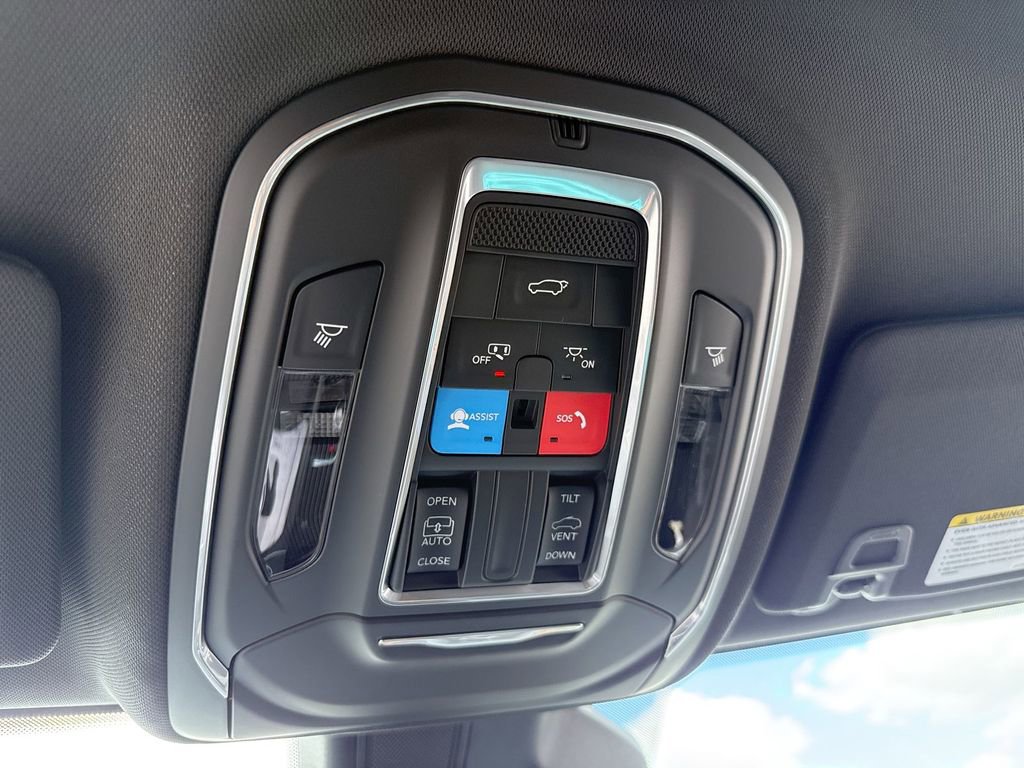 New 2026 Jeep Grand Cherokee L Laredo image 17