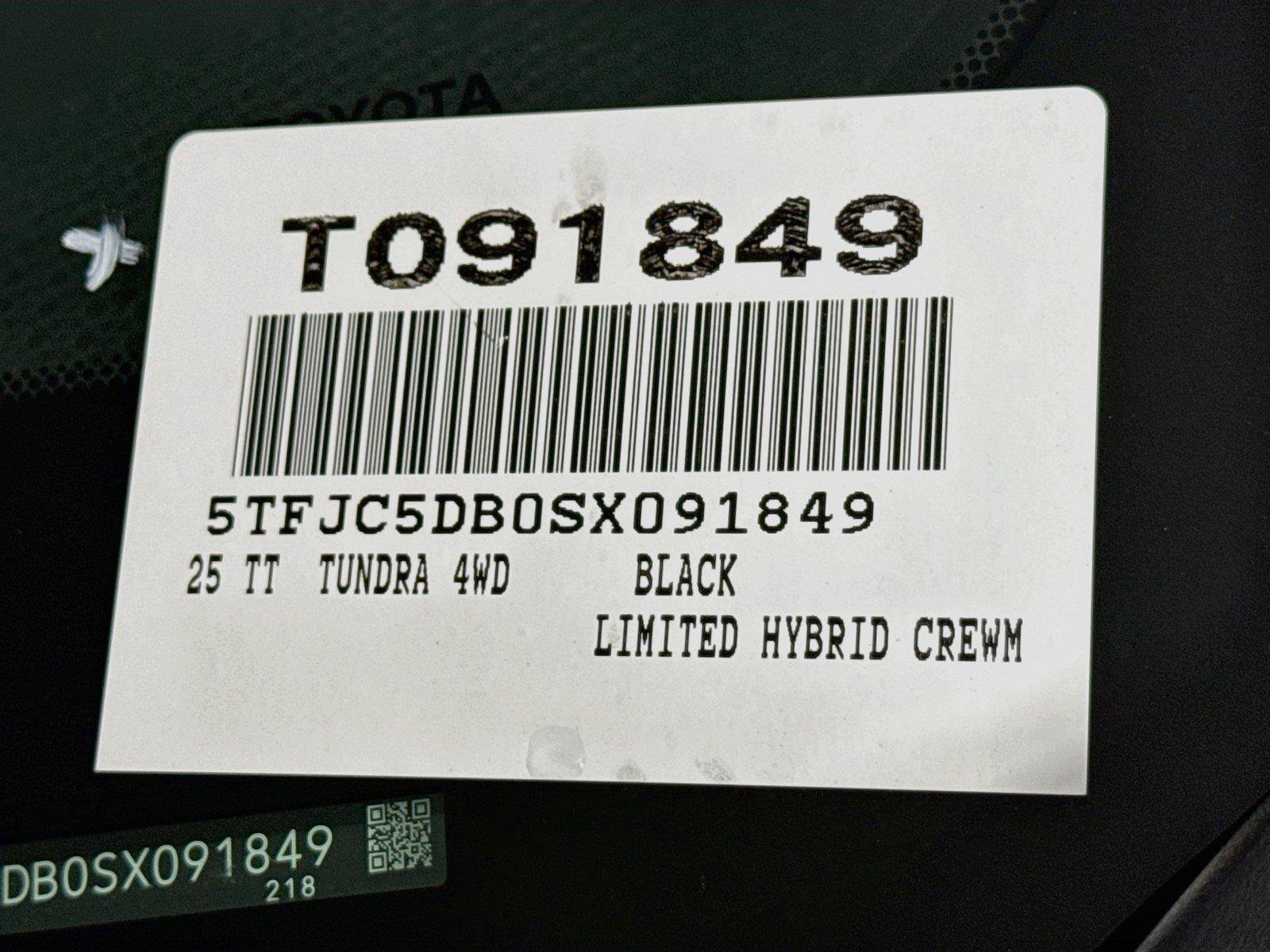 Used 2025 Toyota Tundra Limited AWD/4WD image 47