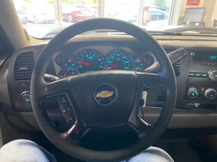 Used 2013 Chevrolet Silverado 2500 W/T AWD/4WD image 19