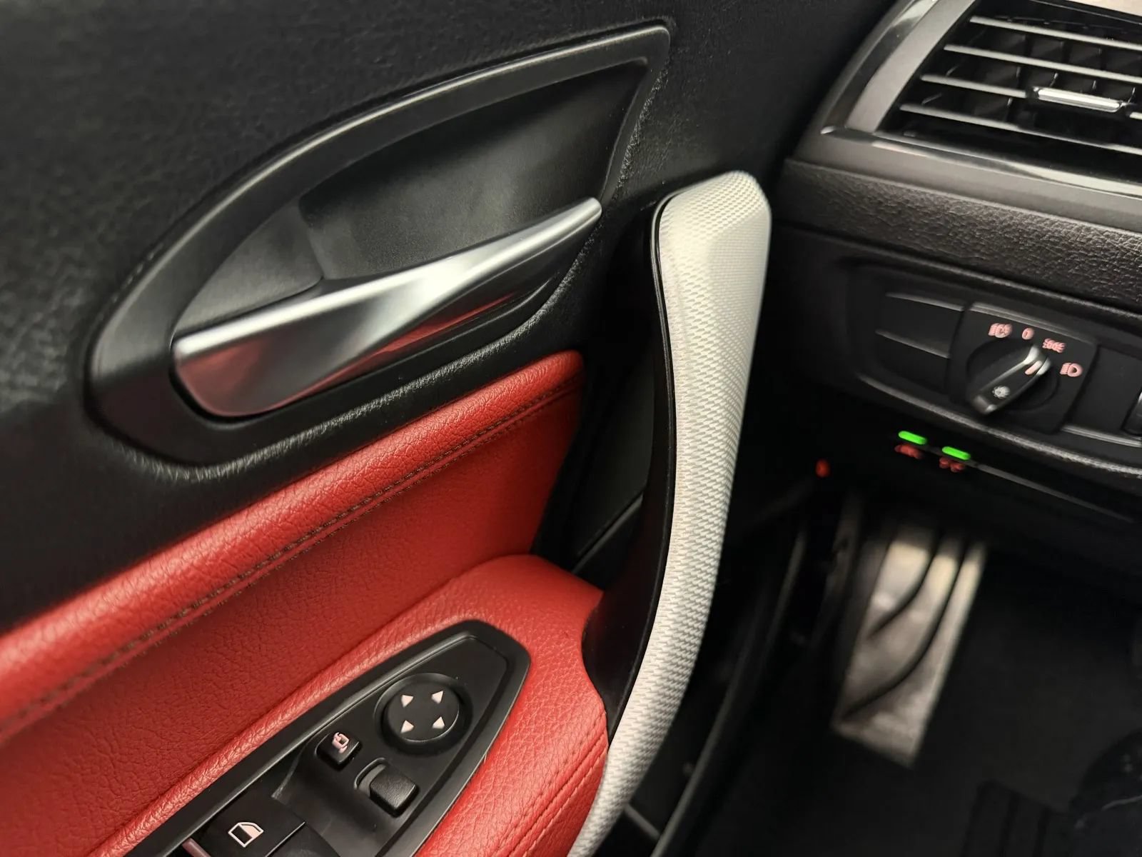Used 2020 BMW M240i Convertible w/ Premium Package RWD image 12
