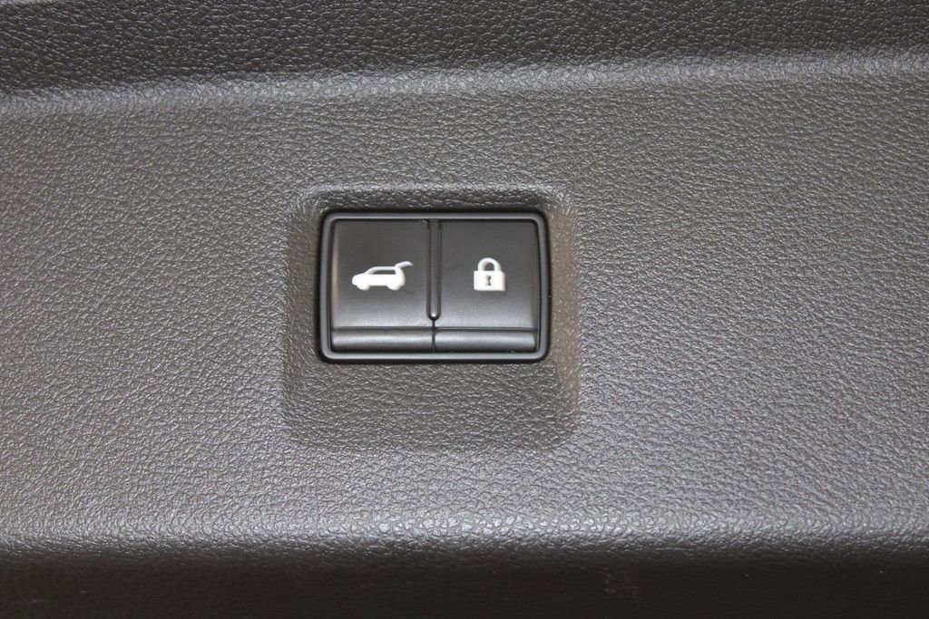 Used 2022 INFINITI QX60 Sensory w/ Cargo Package image 17