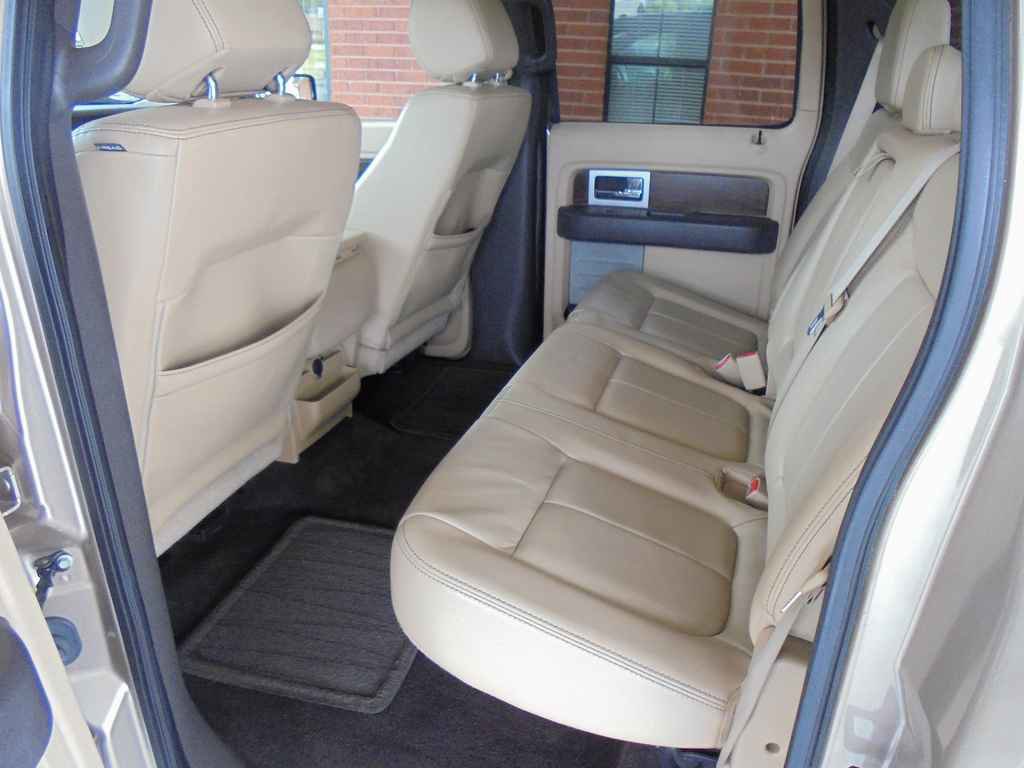 Used 2013 Ford F150 Lariat w/ Mid Equipment Group RWD image 9