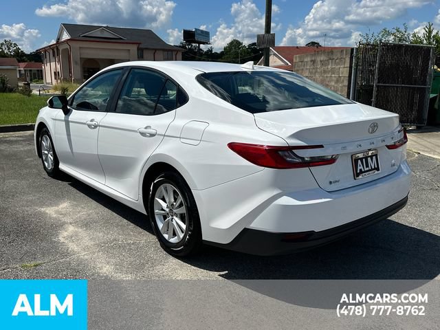 Used 2025 Toyota Camry LE FWD image 8