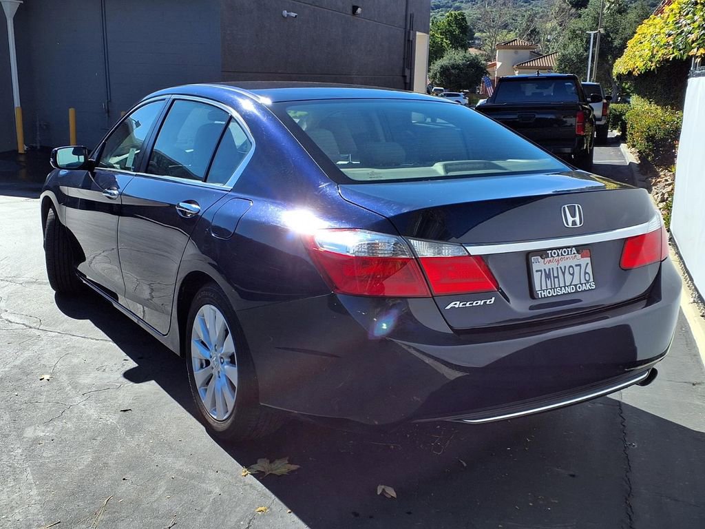 Used 2015 Honda Accord EX image 5