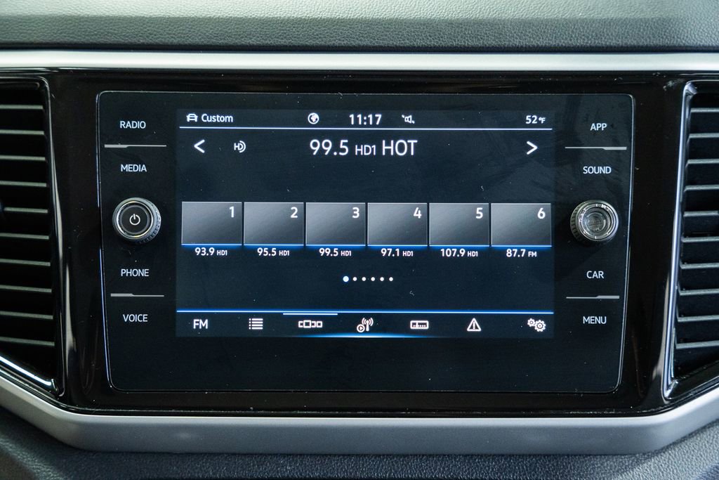 Used 2022 Volkswagen Atlas SE w/ Black Wheel Package image 21