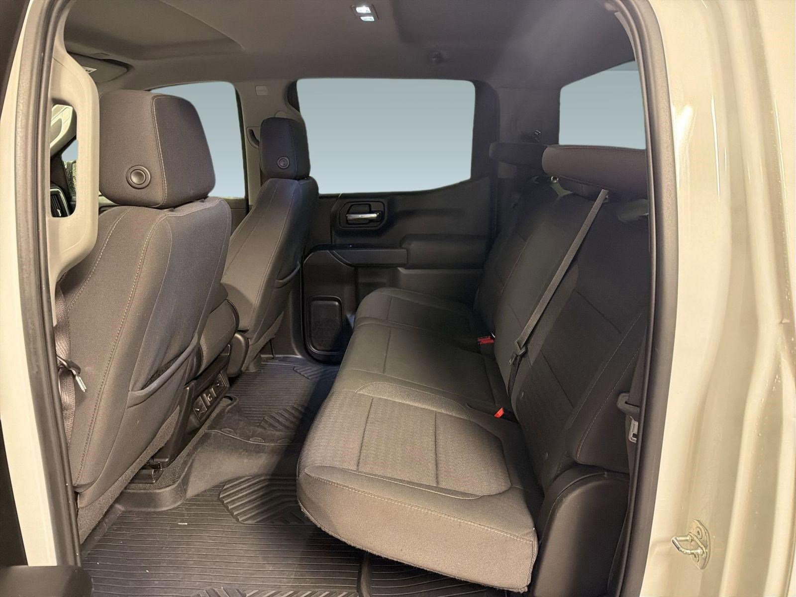 Used 2022 Chevrolet Silverado 1500 LT image 13