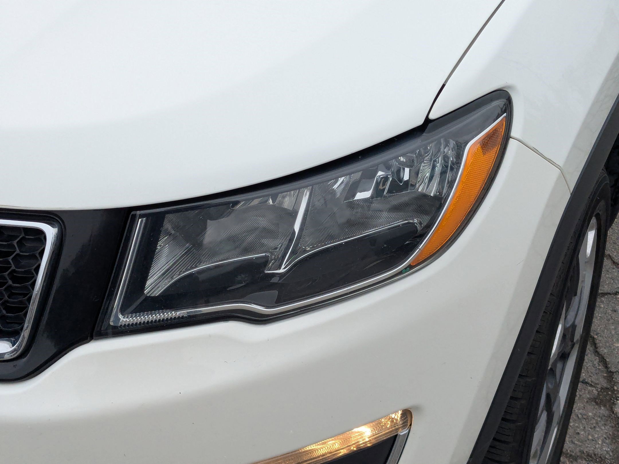 Used 2020 Jeep Compass Limited AWD/4WD image 12