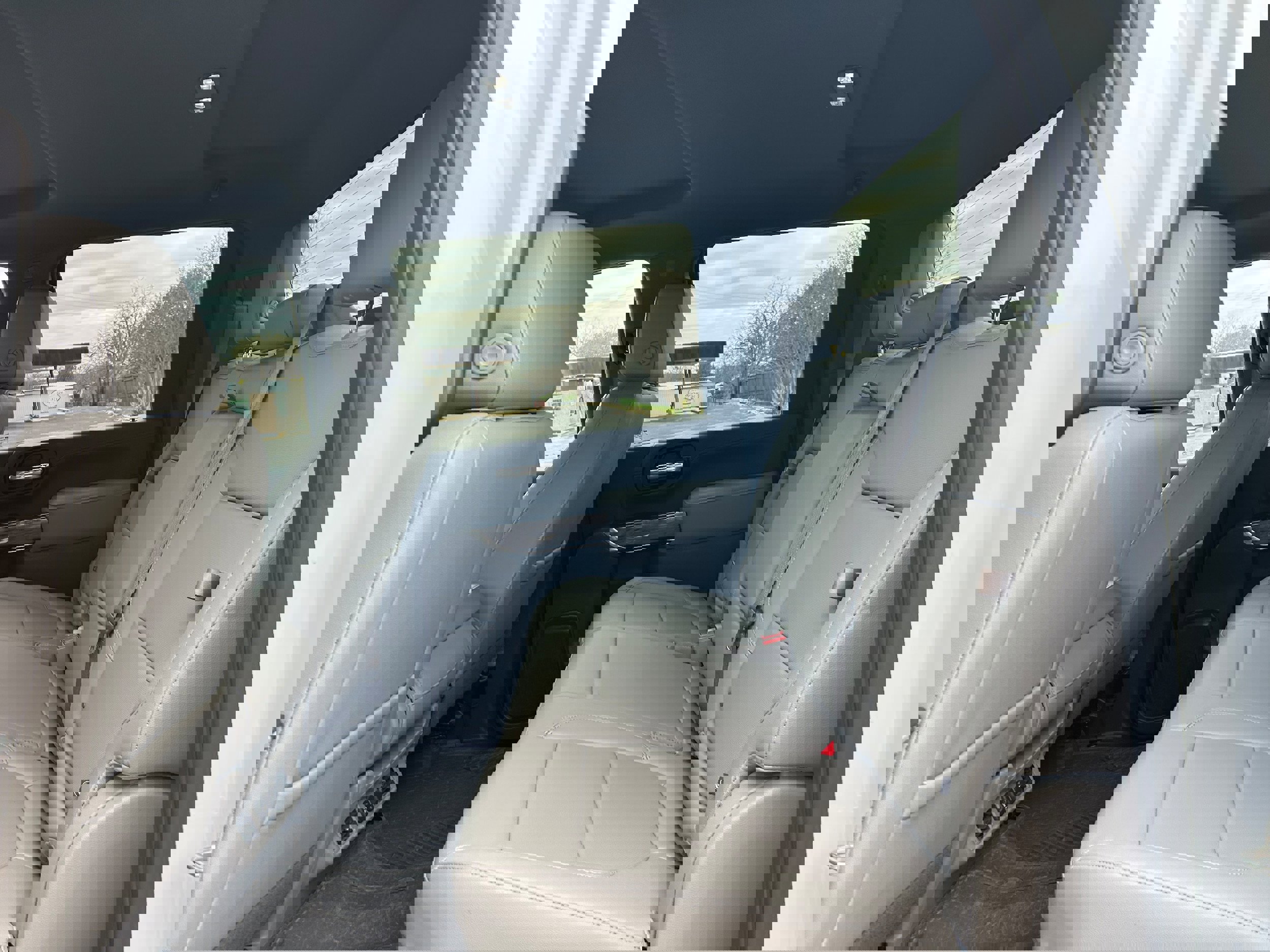 Used 2020 Chevrolet Silverado 2500 LTZ image 35