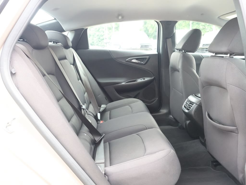 Certified 2025 Chevrolet Malibu LT FWD image 29