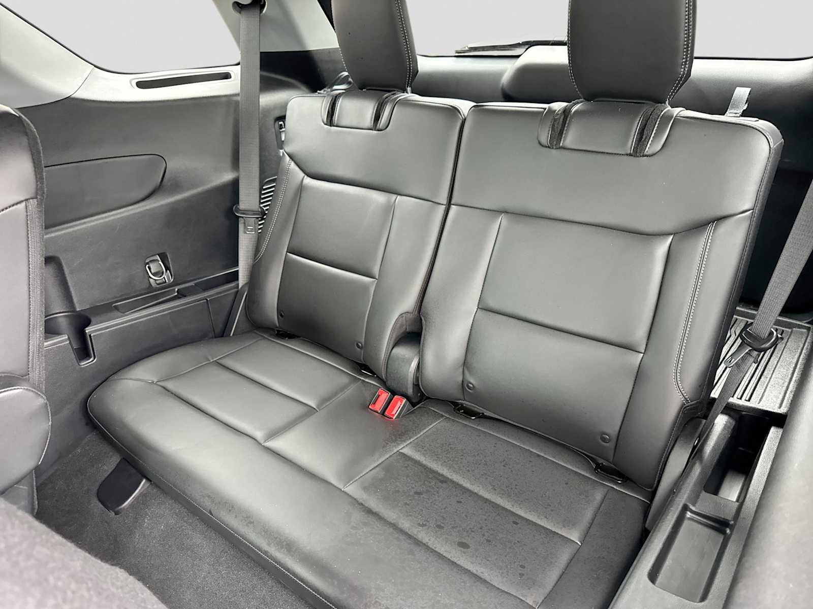 Used 2023 Ford Explorer XLT w/ Equipment Group 202A AWD/4WD image 20