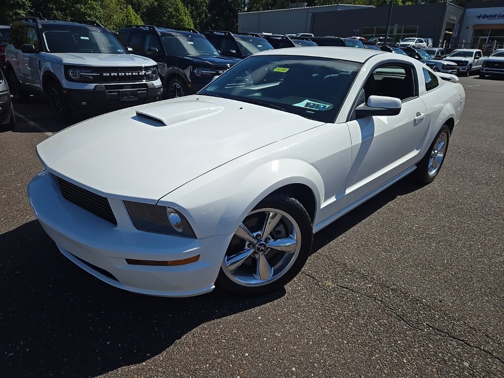 Used 2007 Ford Mustang GT Premium RWD image 6