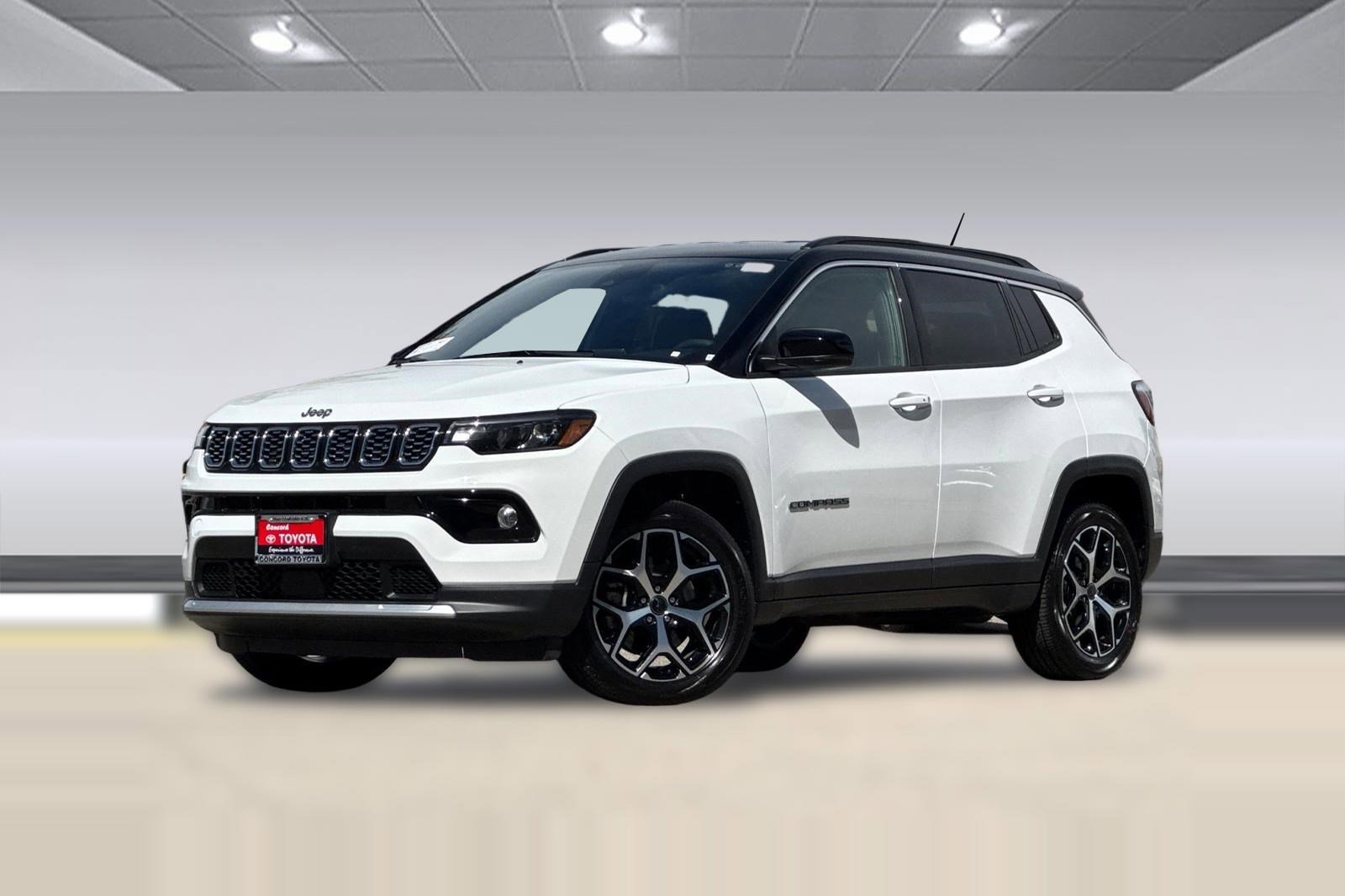 Used 2025 Jeep Compass Limited image 24