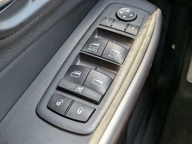 Used 2020 Jeep Cherokee Latitude FWD image 21