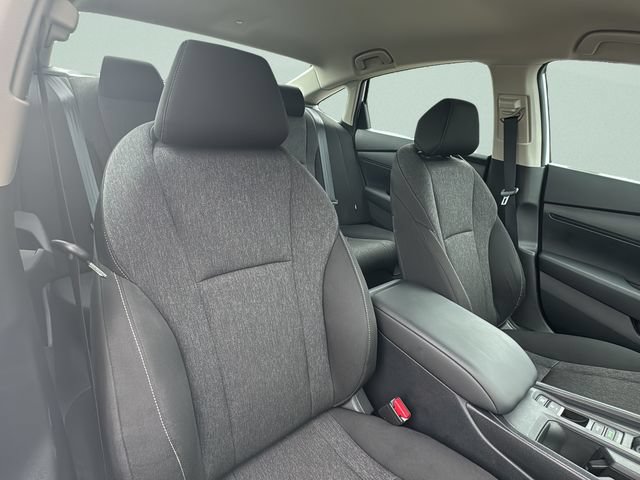 Certified 2025 Honda Accord LX image 15