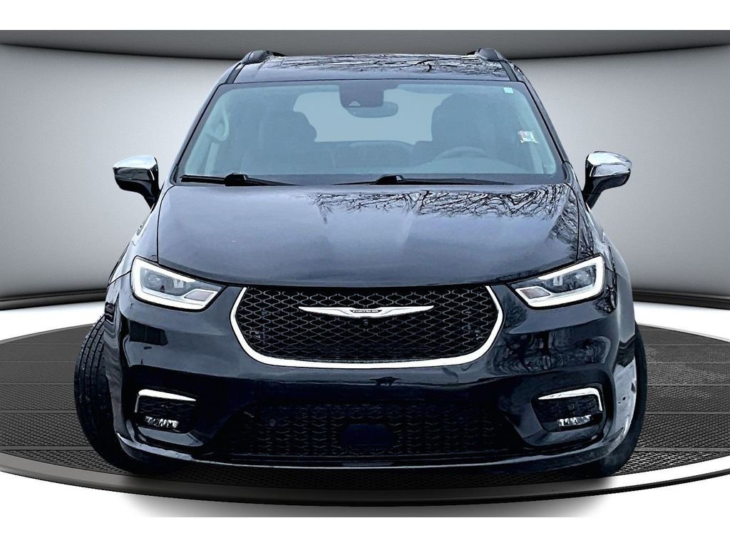 Used 2022 Chrysler Pacifica Limited image 4