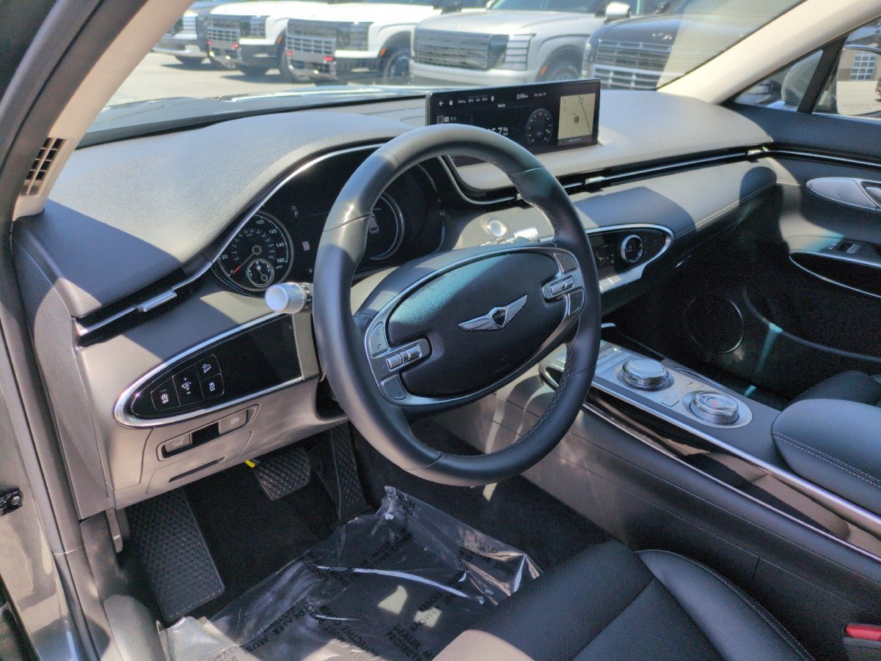 Used 2025 Genesis GV70 2.5T AWD/4WD image 13