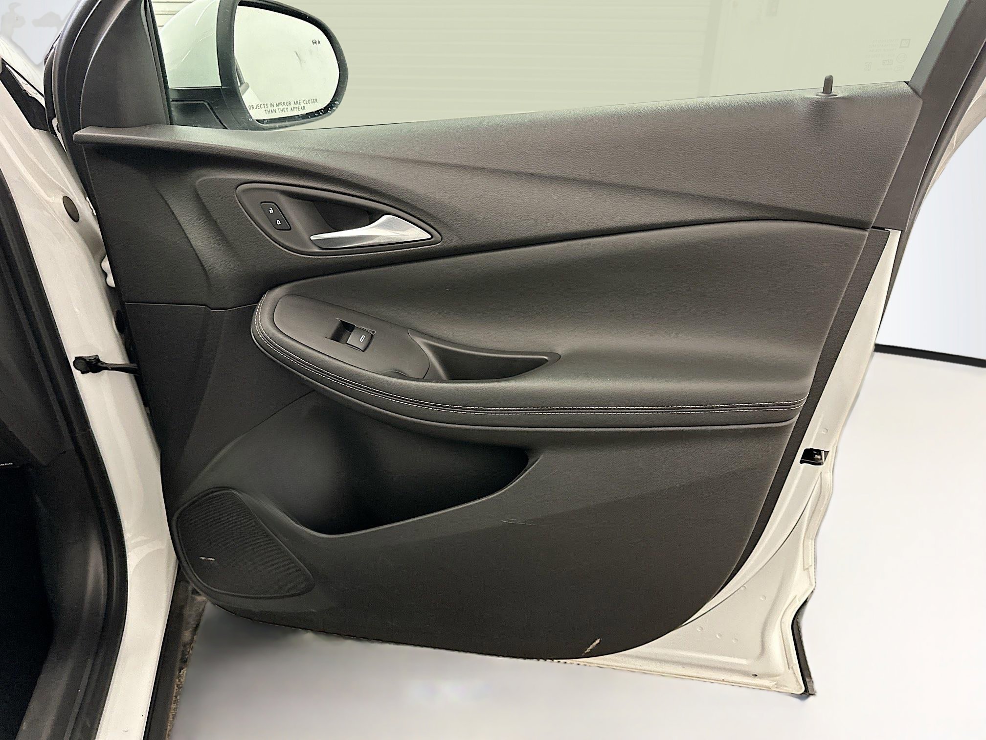Used 2025 Buick Encore GX Preferred image 33