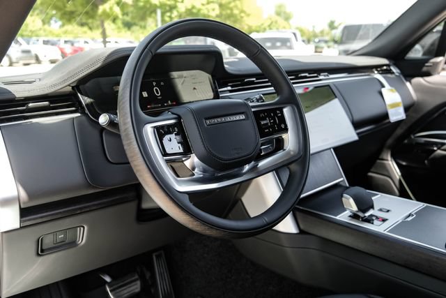 New 2026 Land Rover Range Rover SE AWD/4WD image 3