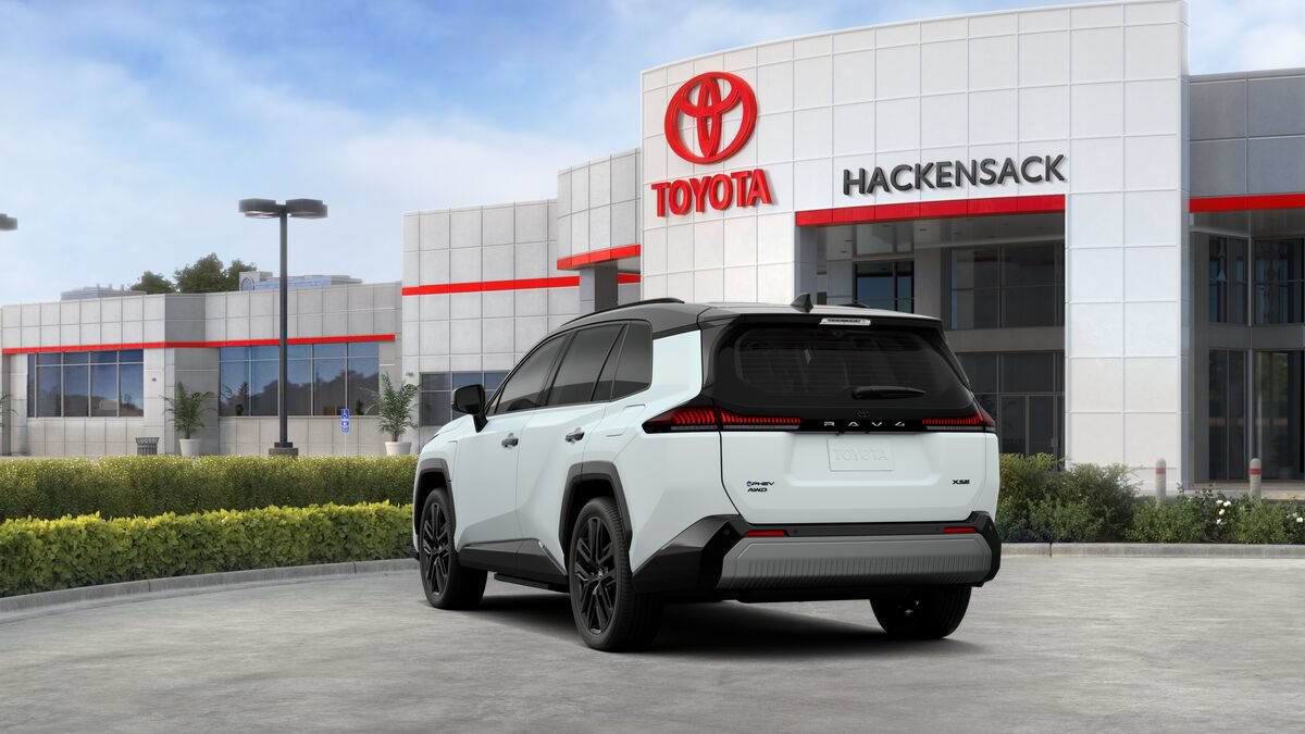 New 2026 Toyota RAV4 XSE w/ Panoramic Sun Roof Package AWD/4WD image 7