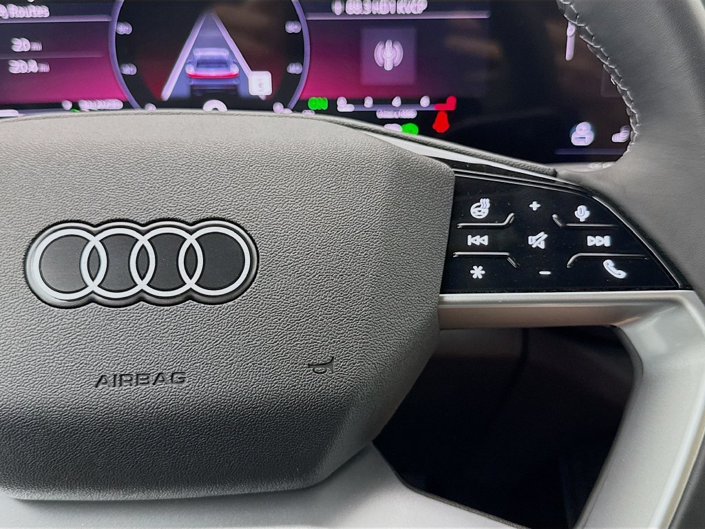 Used 2025 Audi Q5 Premium Plus w/ Premium Plus AWD/4WD image 12