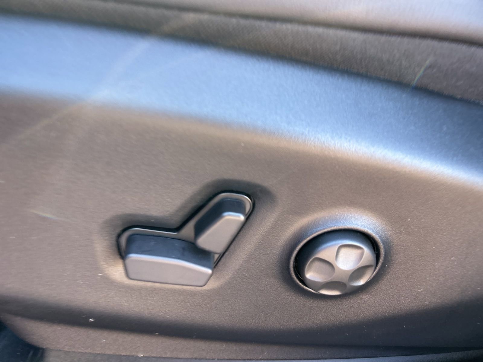 New 2026 Chrysler Voyager LX image 23