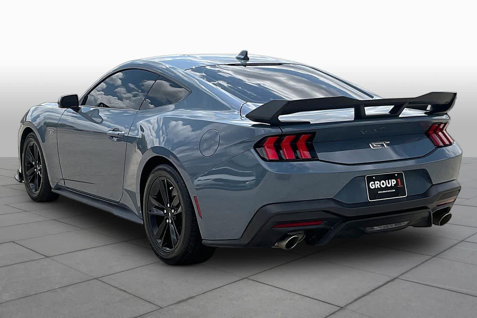Used 2024 Ford Mustang GT RWD image 11