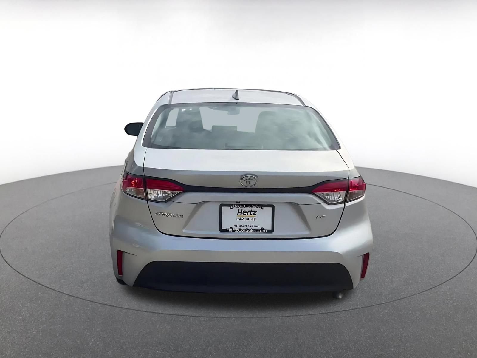 Used 2025 Toyota Corolla LE FWD image 12