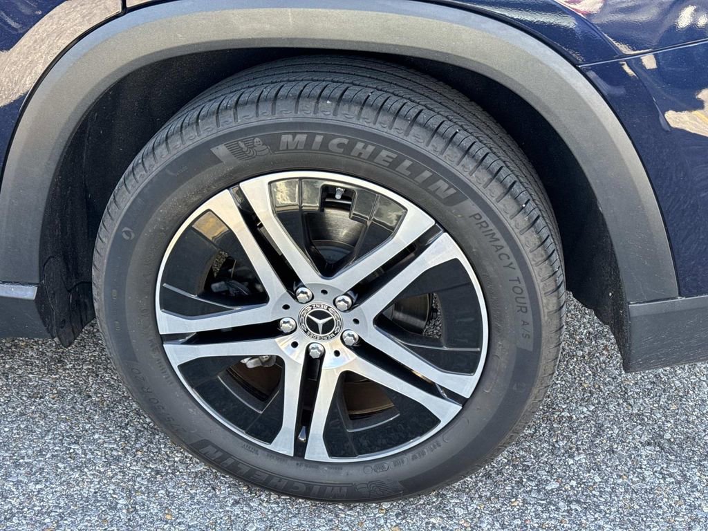 Used 2022 Mercedes-Benz GLS 450 4MATIC image 4